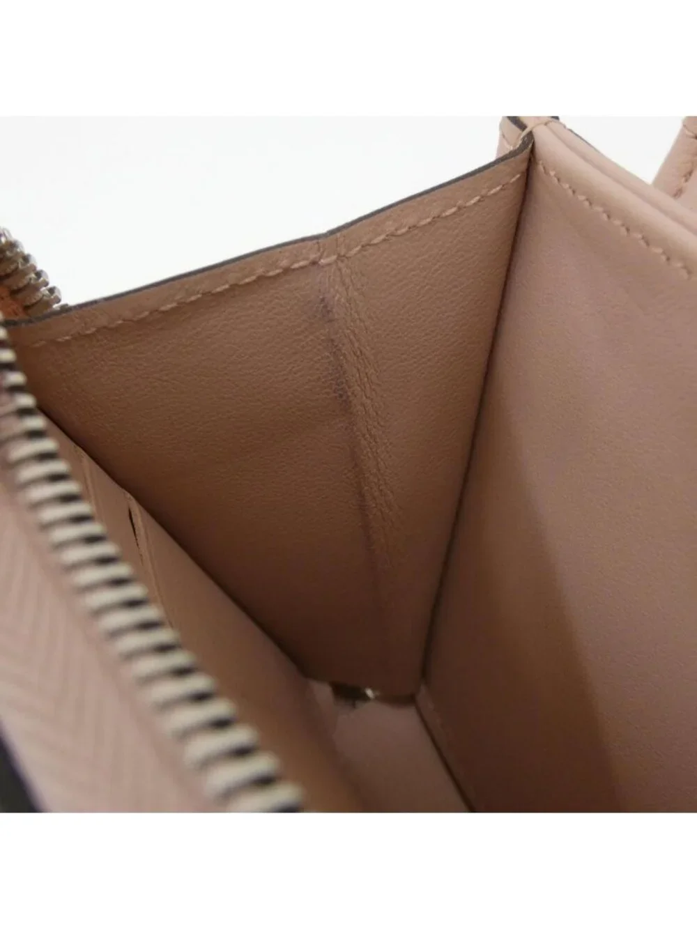 Louis Vuitton Mahina Zippy Wallet